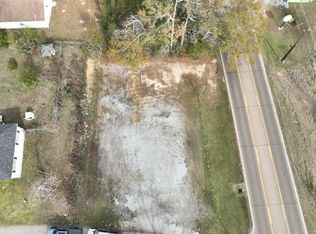 303 W Devall St, Ellisville, MS 39437