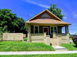 107 Brown St, Valparaiso, IN 46383