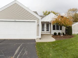 798 Clarewood Ct, Holland, MI 49423