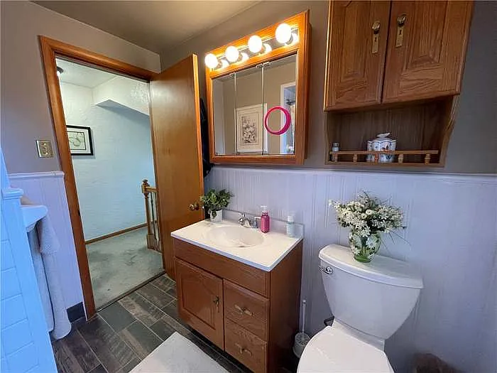 222 Rolling Dr — Photo 27