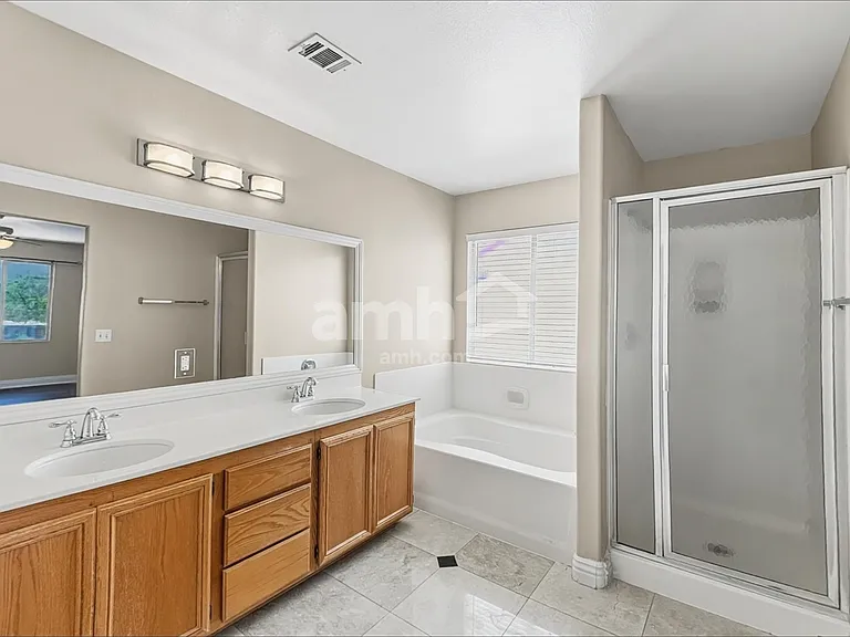 3579 April Springs St — Photo 12