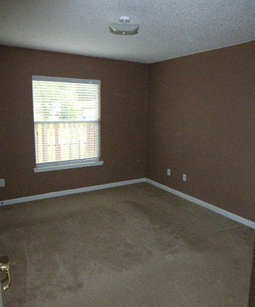 5th image of 3412 Natalie Dr S