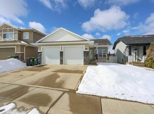 18 E Traptow Close, Red Deer, AB T4P0N5