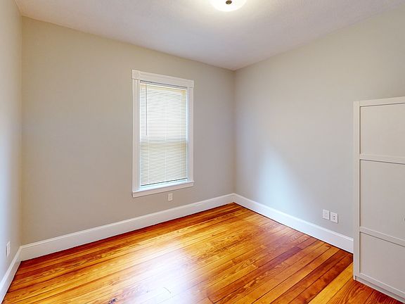 3rd image of 267 E Cottage St #1