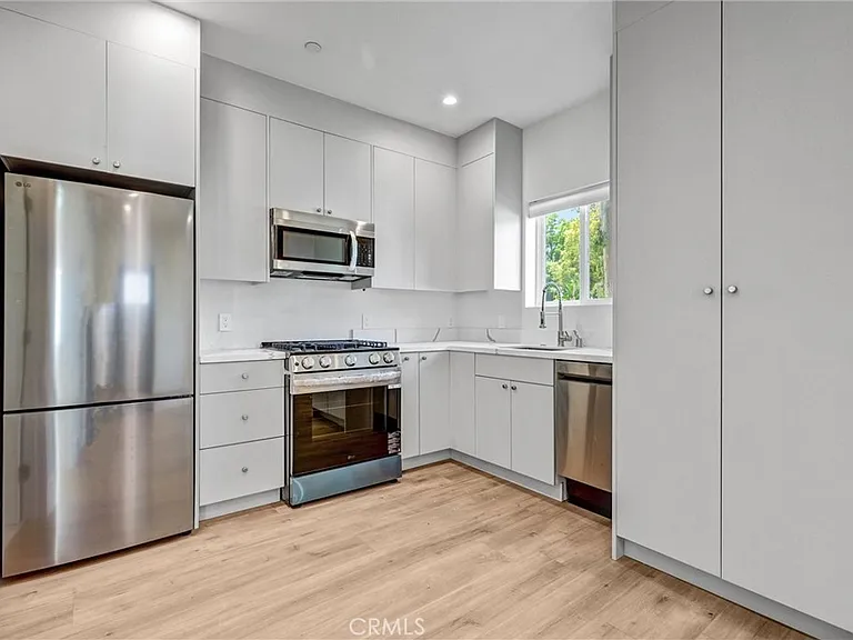 7508 1/2 Claire Ave — Photo 3