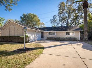 9115 Twin Hills Dr, Houston, TX 77031
