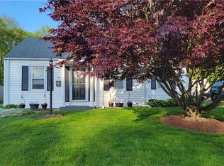 39 Norwich Ln, East Hartford, CT 06118