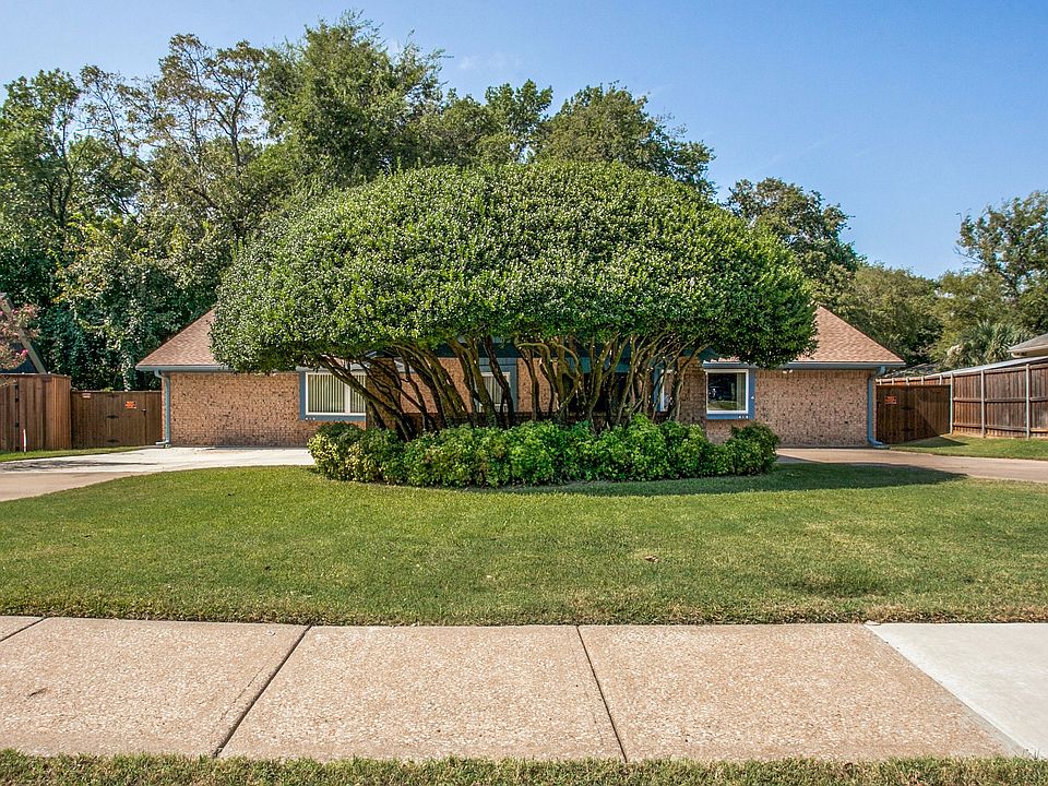 1st image of 419 Valley Cove Dr