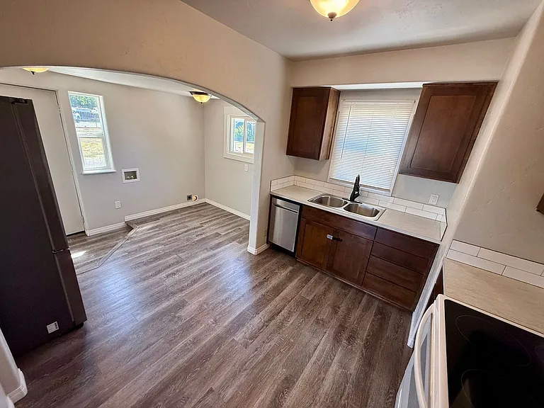 2374 Appleside Blvd — Photo 25