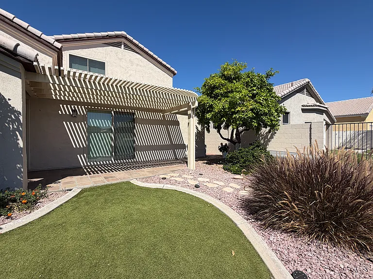 8977 W Lisbon Ln — Photo 27