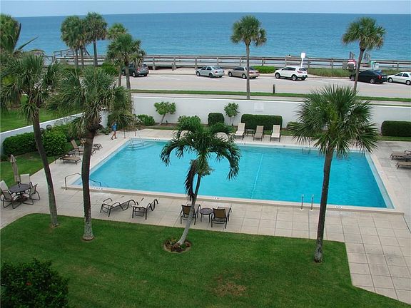 3rd image of 4141 Ocean Dr APT 406
