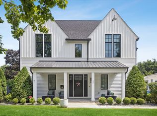 37 S Stough St, Hinsdale, IL 60521