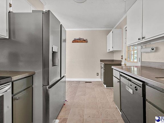 5th image of 2217 W Cambridge Dr