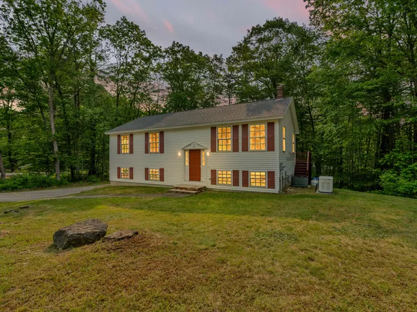 2 Chippendale Drive, Sanford, ME 04073