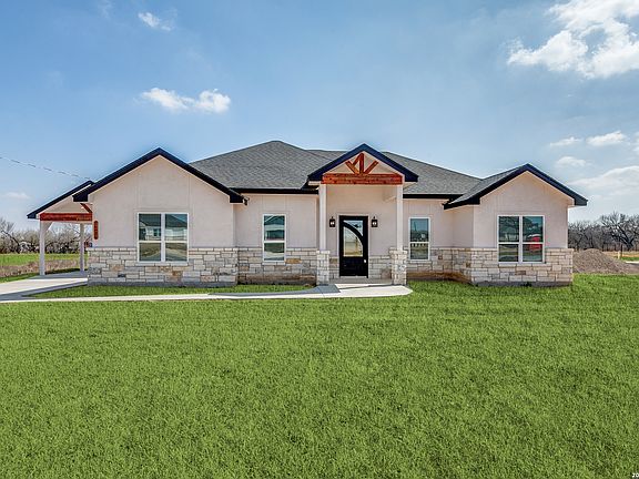 2nd image of 16934 Rancho Escondido