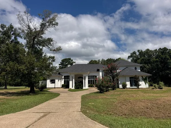 3706 Mallard Bay Cir, Shreveport, LA 71107