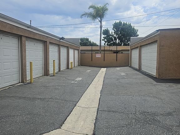 Garage Space optional