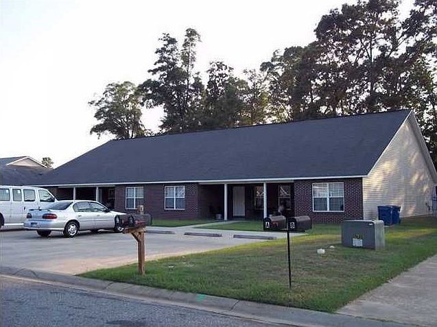 2nd image of 124 Winding Way