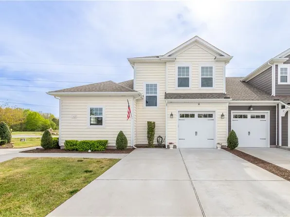 409 Heartfield Dr, Chesapeake, VA 23322