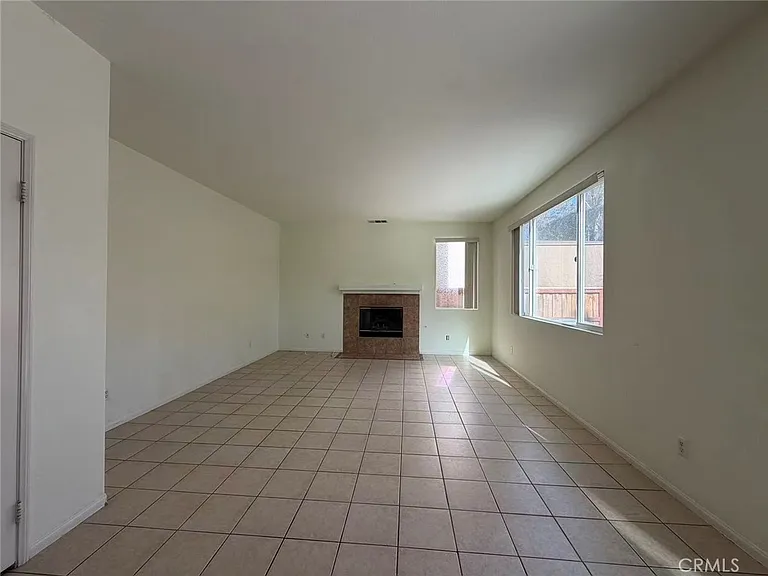 33365 Alagon St — Photo 3