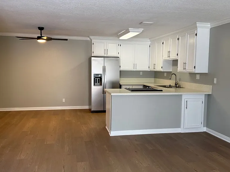 Twin Pines Apartments — Photo 48
