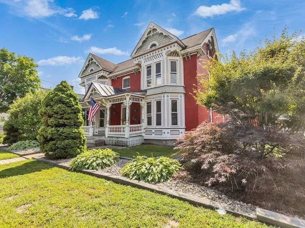 5 Main St, Hooksett, NH 03106