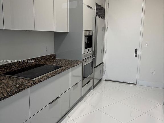 5th image of 15901 Collins Ave APT 505