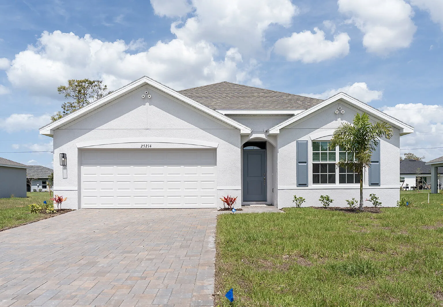 4 bed, 2.0 bath, 1828 sqft, $2,100 — Photo 1
