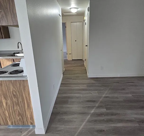 3103-3113 Brittany Dr — Photo 2