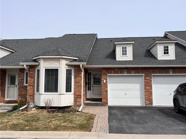 222 Fellowes Cres #29, Hamilton, ON L8B 0R1
