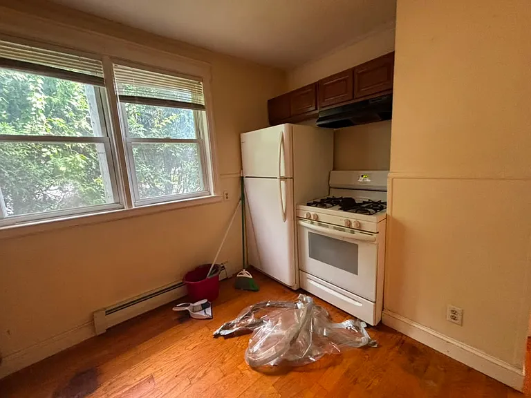57 Lakeview Ave #A — Photo 10