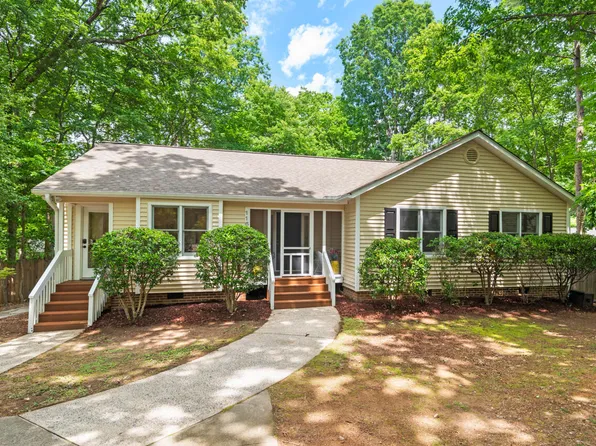 116 Hampton Ct, Chapel Hill, NC 27514