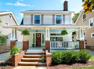 2179 Lakeland Ave, Lakewood, OH 44107