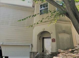 7 Trpisovsky Ct #16, Parlin, NJ 08859