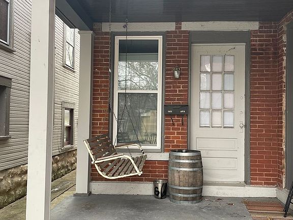 3rd image of 1622 E 5th St