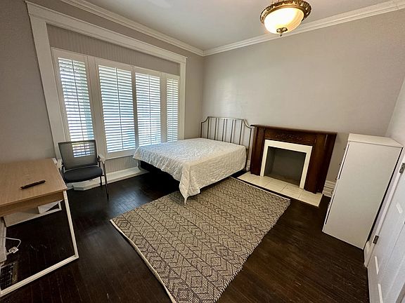 2nd image of 1439 6th Ave #15