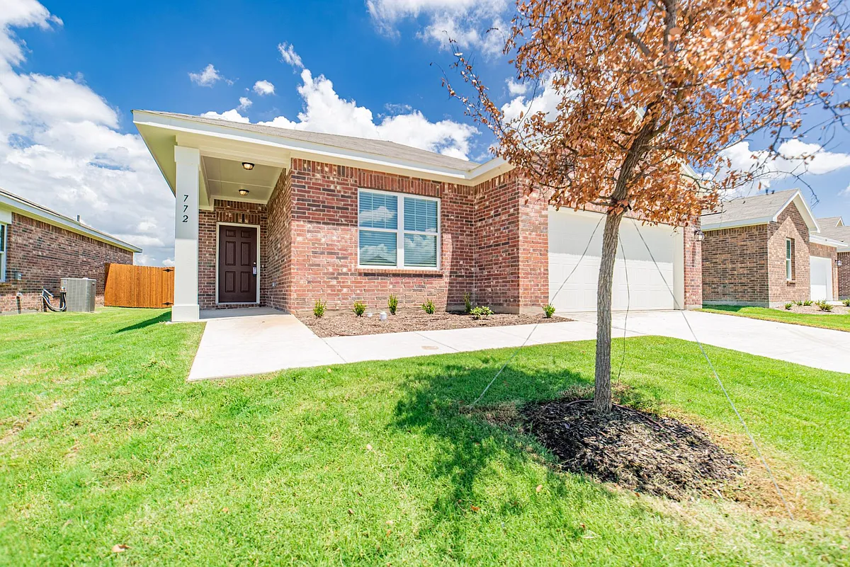 Building Photo - 772 Wellington Dr