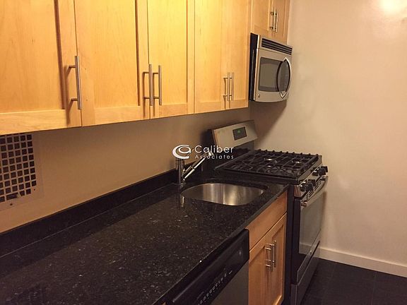 2nd image of 333 E 49th St APT 2E
