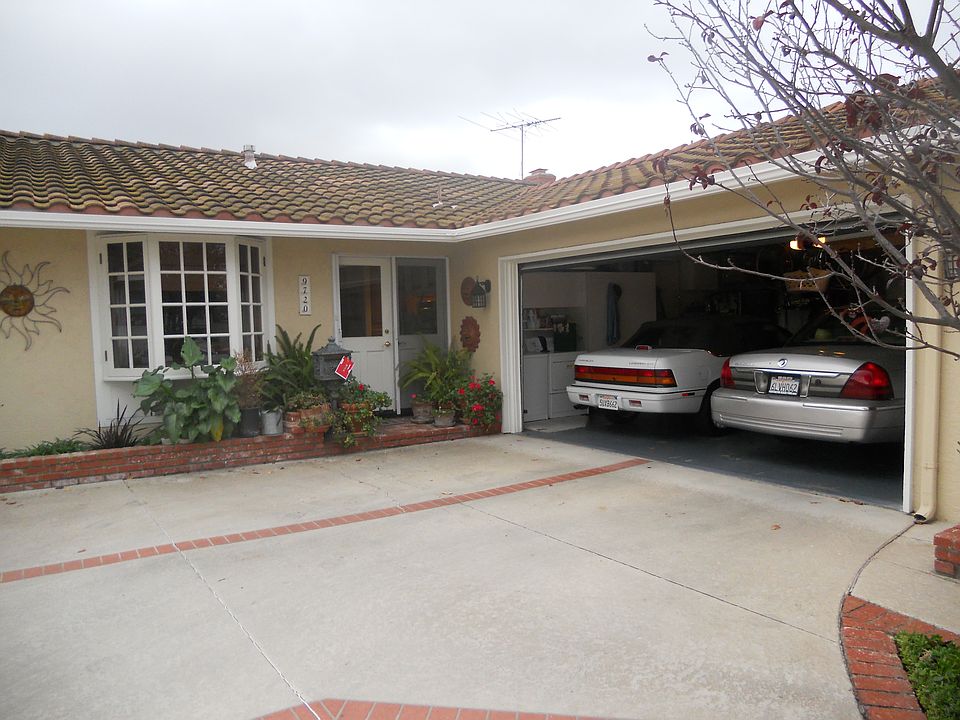 2nd image of 9720 El Portal Cir