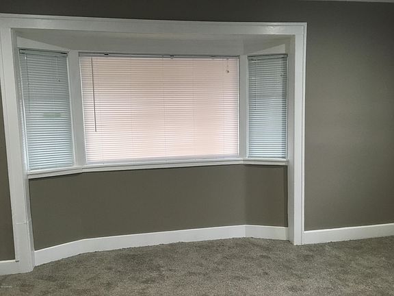 4th image of 1150 Alexander St SE #1