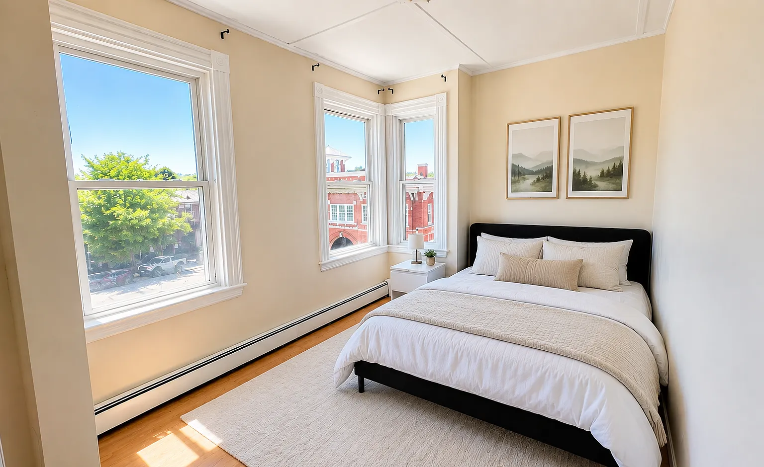 3 bed, 1150 sqft, $3,300 — Photo 1