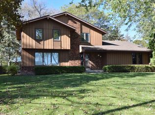 2023 N 122nd St, Wauwatosa, WI 53226