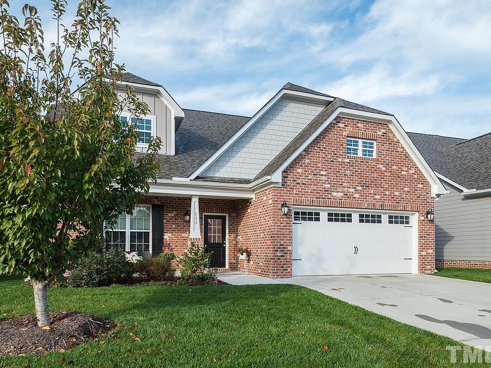 1st image of 204 Sam Snead Dr