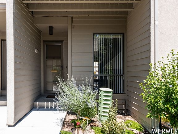 2nd image of 1592 E Ventnor Ave S #31