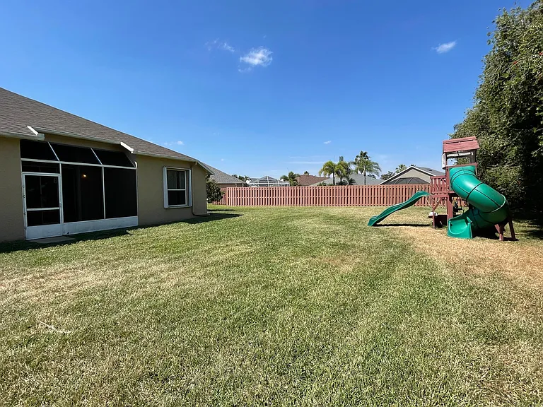 1600 Tailfeather Ct — Photo 24