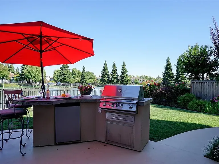 522 Woodlake Dr — Photo 17