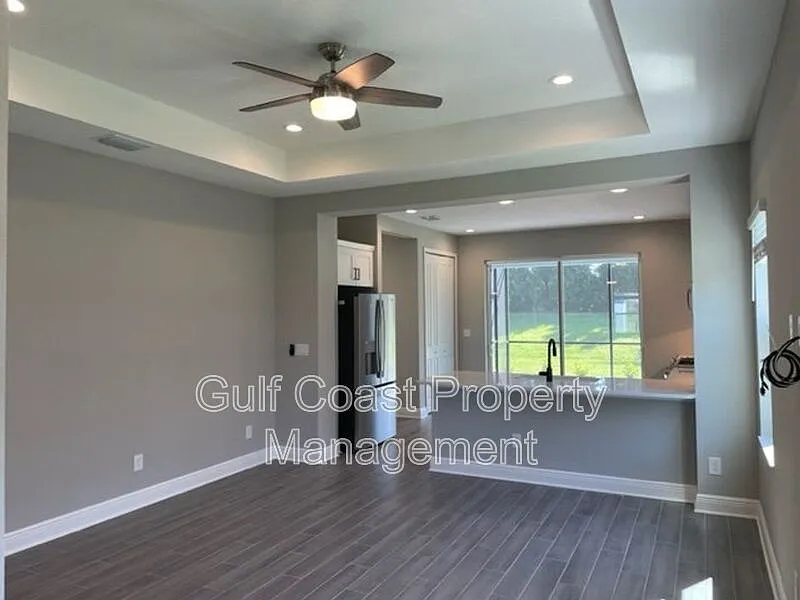 Building Photo - 2620 Star Apple Way
