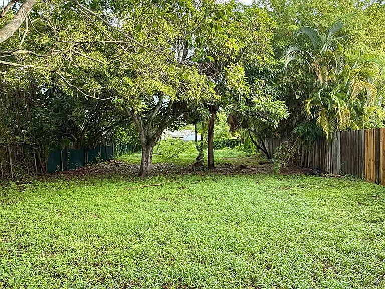 503 Avenida Hermosa #1 — Photo 15
