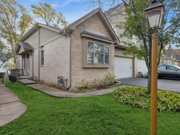 315 Regal Ct, Clarendon Hills, IL 60514