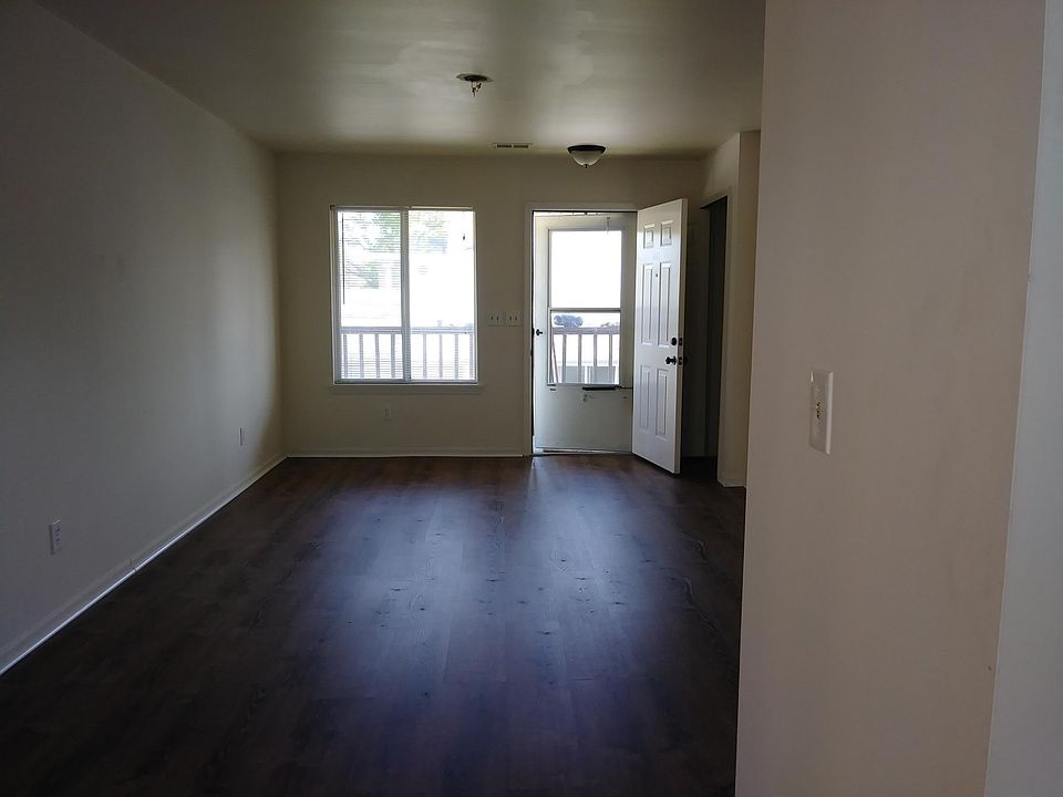 1st image of 1868 N Main St